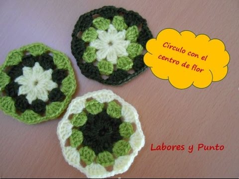 granny redondo con centro de flor a ganchillo o crochet